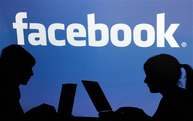 La red social Facebook tiene millones de usuarios