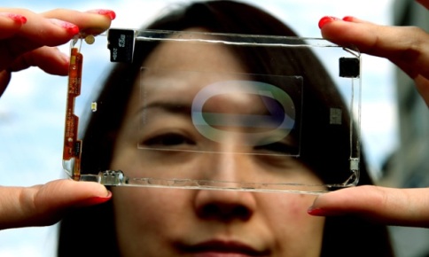 Prototipo de smartphone transparente