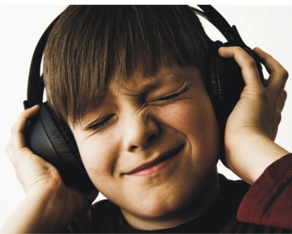 Como cuidar los oidos al usar audifonos