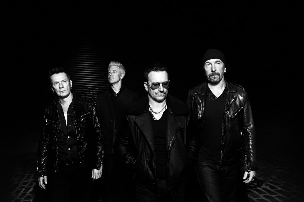 Además de ganar innumerables premios musicales, U2 ha ganado dos Globos de Oro