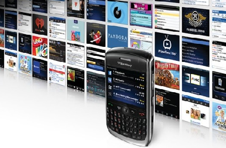 blackberry-fuerza-a-desarrolladores-a-dedicarse-a-la-marca-1