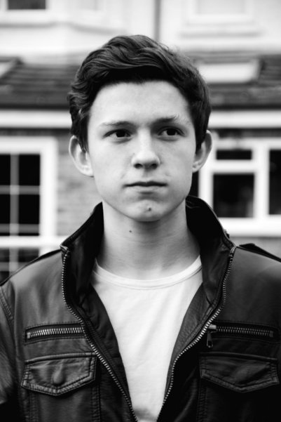 Tom Holland (Lo imposible)